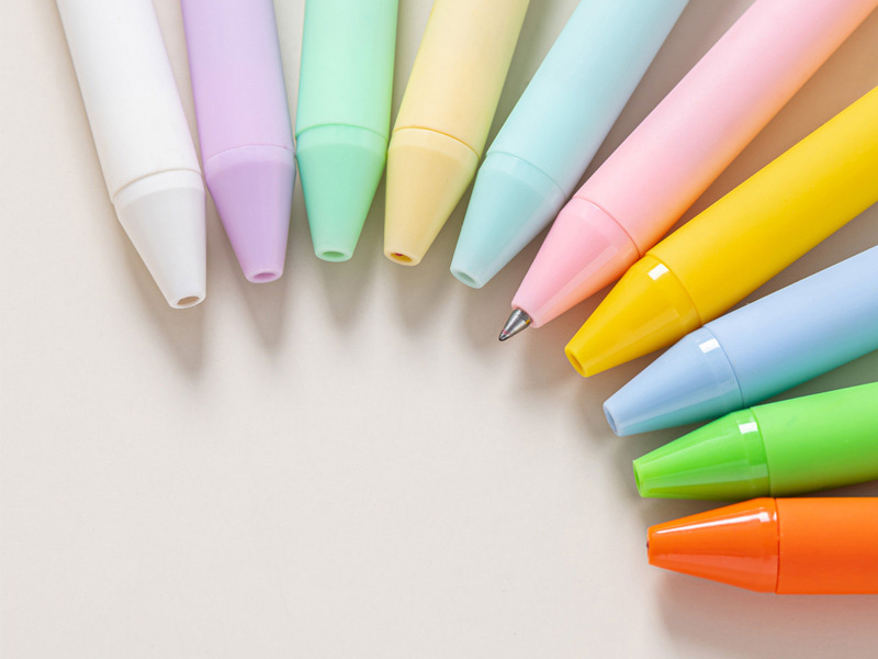 How to Choose Ballpoint Pen Materials That Improve Writing Comfort?
